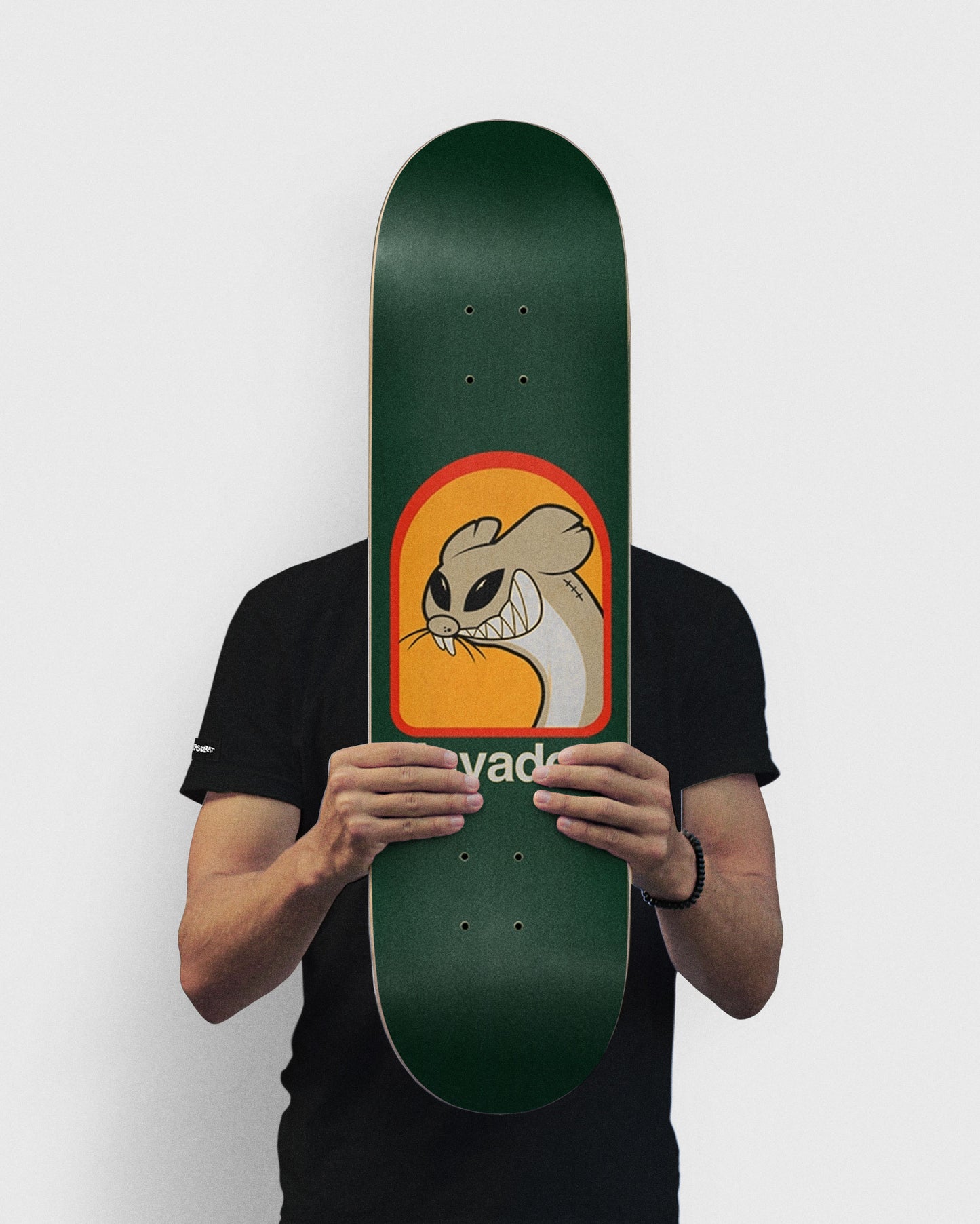 Skateboard - Invade 8.25"